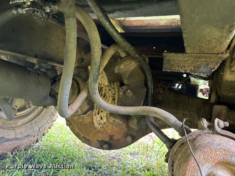 image for item EO4347 1968 International 1800 dump truck