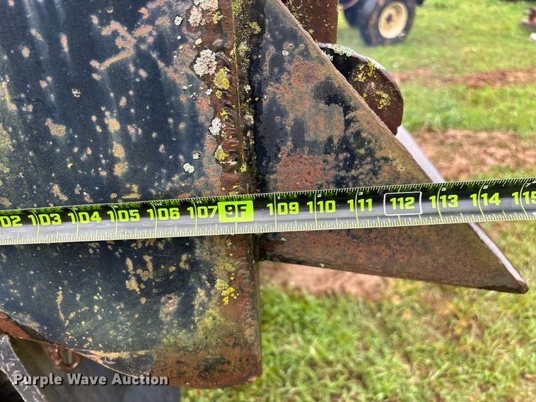 image for item EO4347 1968 International 1800 dump truck