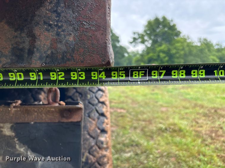 image for item EO4347 1968 International 1800 dump truck