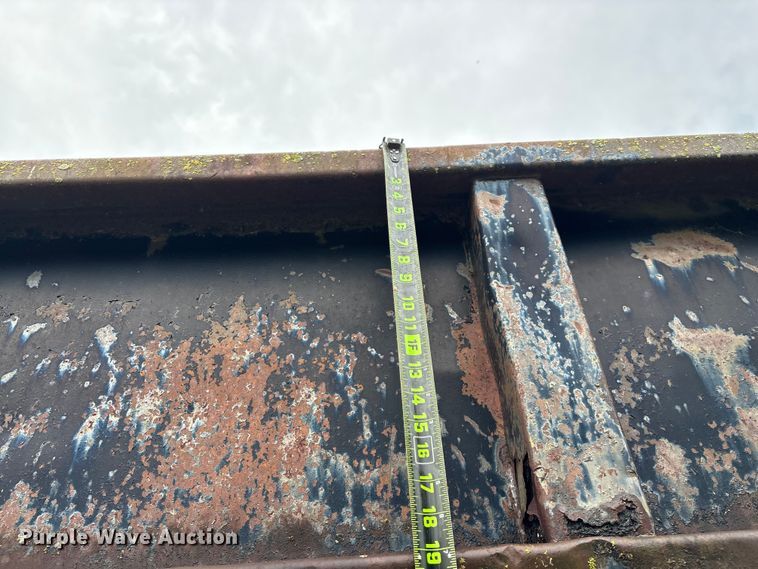 image for item EO4347 1968 International 1800 dump truck