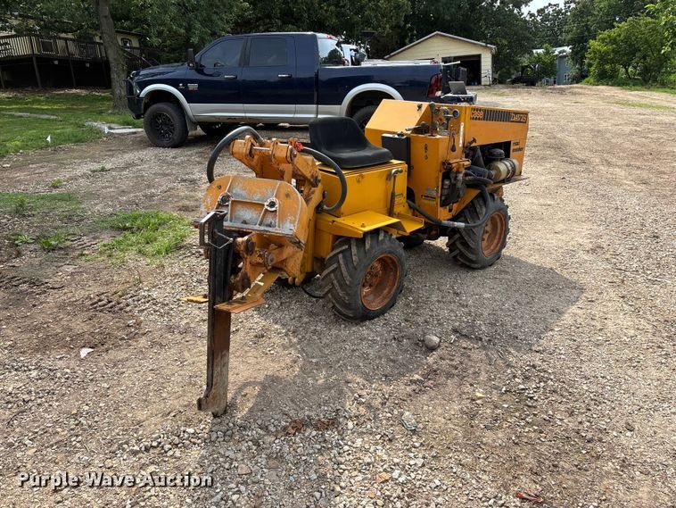 image for item EO4349 Case Davis Maxi-Sneaker vibratory cable plow