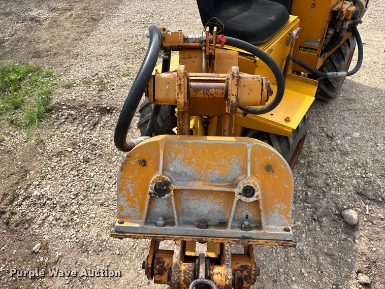 image for item EO4349 Case Davis Maxi-Sneaker vibratory cable plow