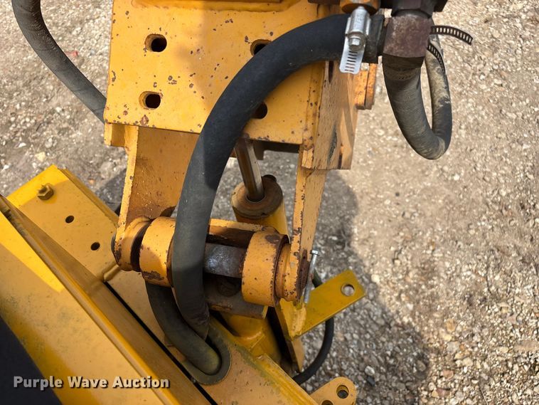 image for item EO4349 Case Davis Maxi-Sneaker vibratory cable plow