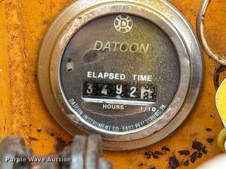 image for item EO4349 Case Davis Maxi-Sneaker vibratory cable plow