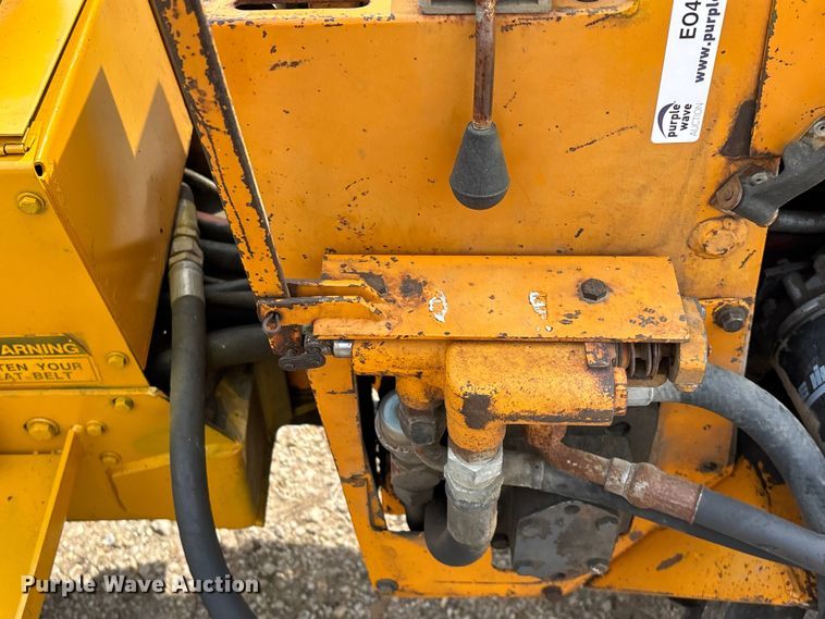 image for item EO4349 Case Davis Maxi-Sneaker vibratory cable plow