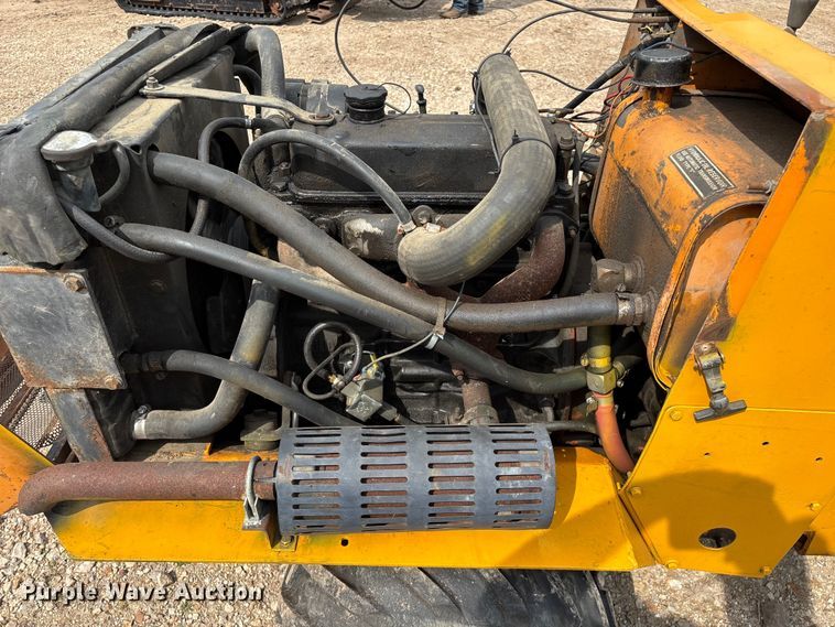 image for item EO4349 Case Davis Maxi-Sneaker vibratory cable plow