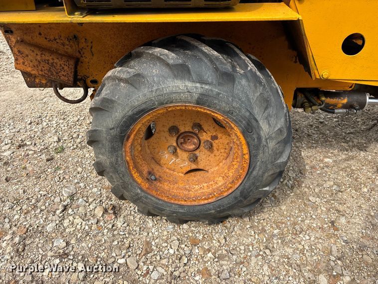 image for item EO4349 Case Davis Maxi-Sneaker vibratory cable plow