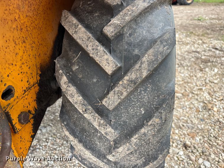 image for item EO4349 Case Davis Maxi-Sneaker vibratory cable plow
