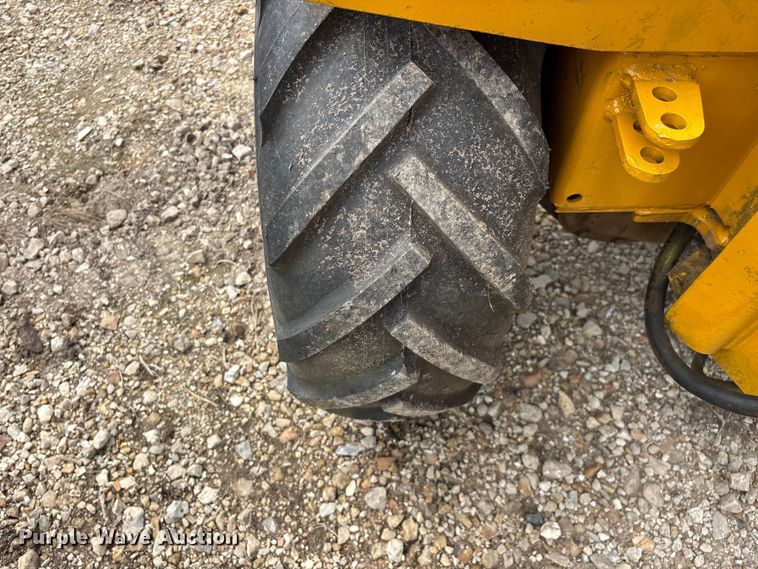 image for item EO4349 Case Davis Maxi-Sneaker vibratory cable plow