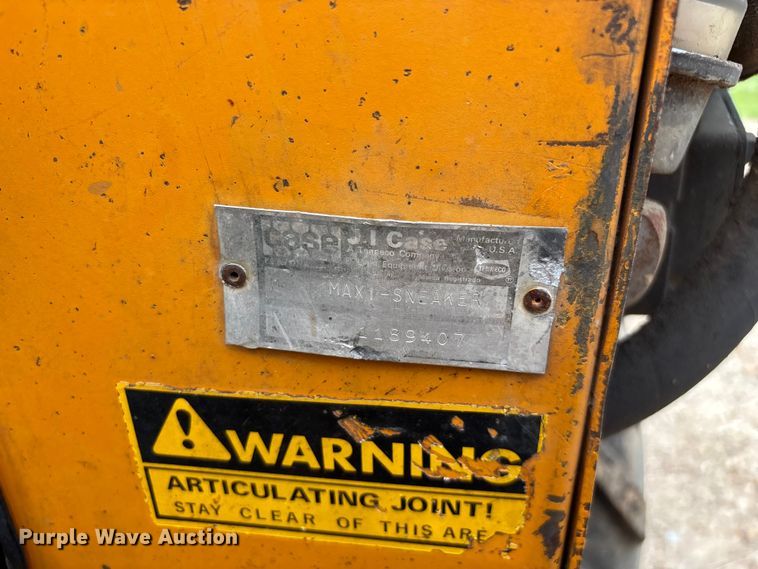 image for item EO4349 Case Davis Maxi-Sneaker vibratory cable plow