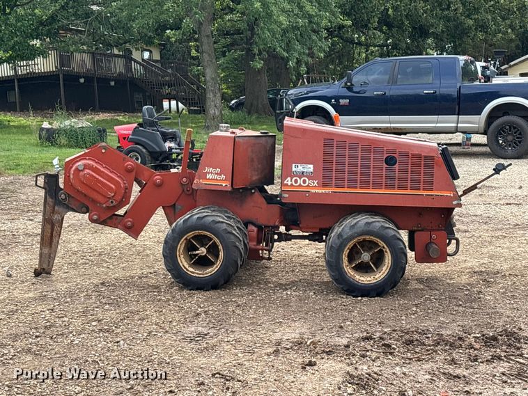 image for item EO4350 Ditch Witch 400SXD vibratory cable plow