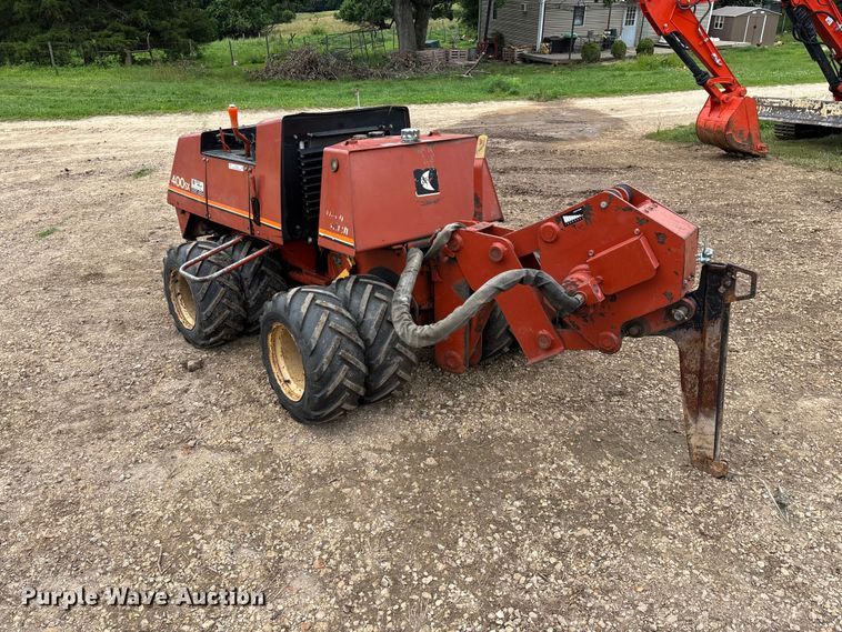 image for item EO4350 Ditch Witch 400SXD vibratory cable plow