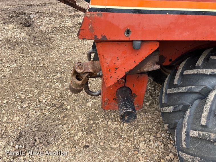 image for item EO4350 Ditch Witch 400SXD vibratory cable plow
