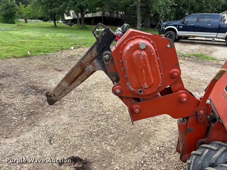 image for item EO4350 Ditch Witch 400SXD vibratory cable plow