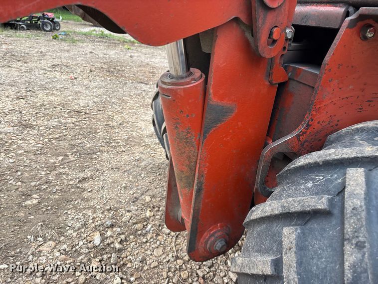 image for item EO4350 Ditch Witch 400SXD vibratory cable plow