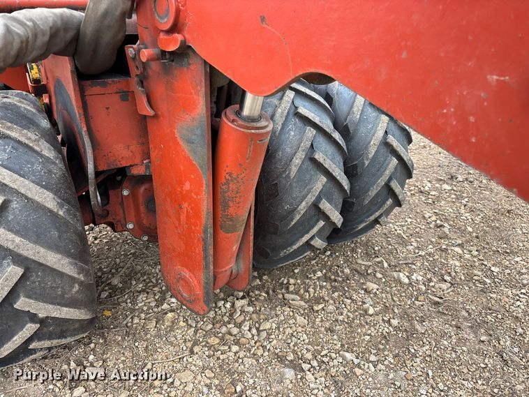image for item EO4350 Ditch Witch 400SXD vibratory cable plow