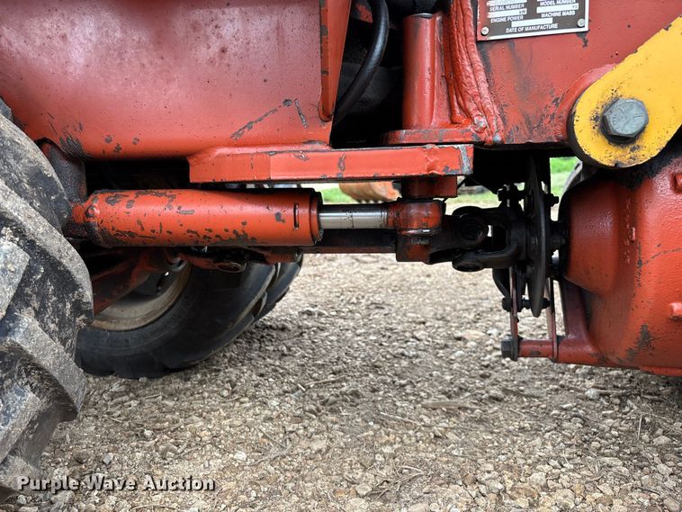 image for item EO4350 Ditch Witch 400SXD vibratory cable plow