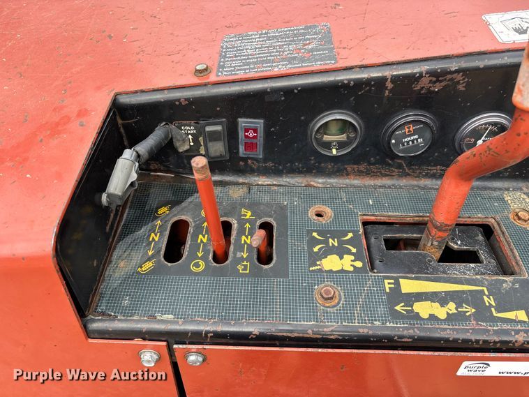image for item EO4350 Ditch Witch 400SXD vibratory cable plow