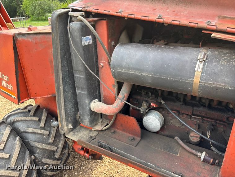 image for item EO4350 Ditch Witch 400SXD vibratory cable plow