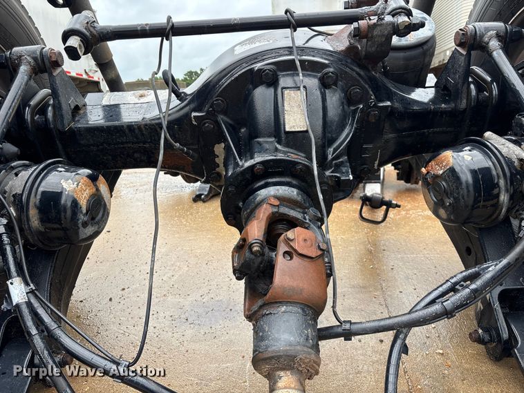 image for item EO4357 (2) rear axles