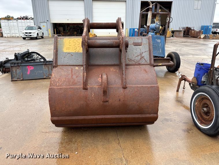image for item EO4359 TAG bucket