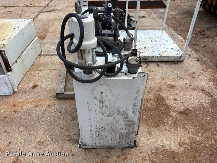image for item EO4361 Lube skid