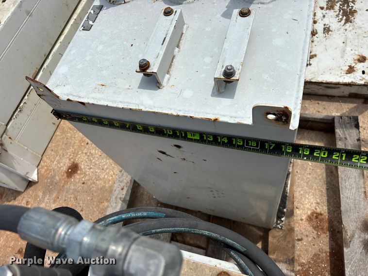 image for item EO4361 Lube skid