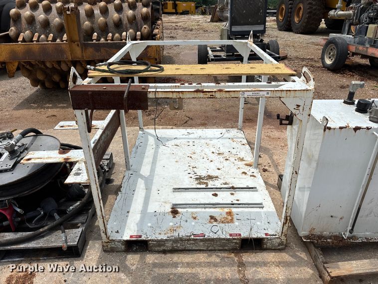 image for item EO4361 Lube skid