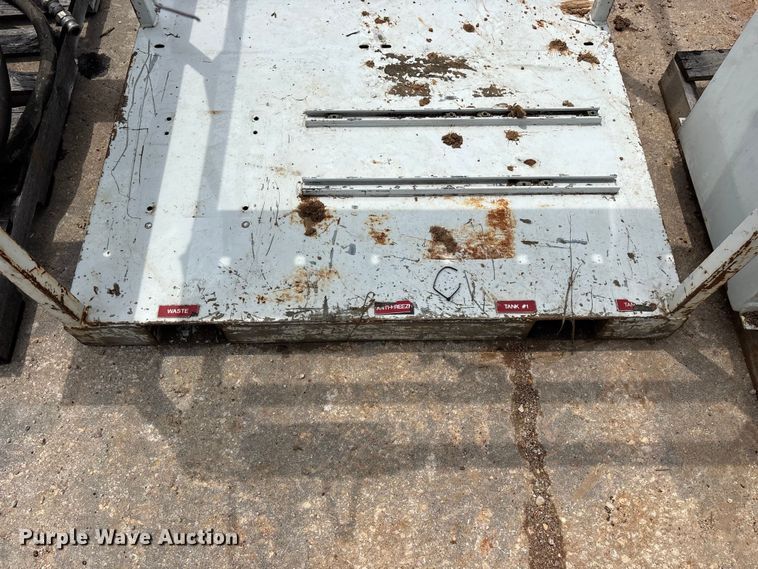 image for item EO4361 Lube skid