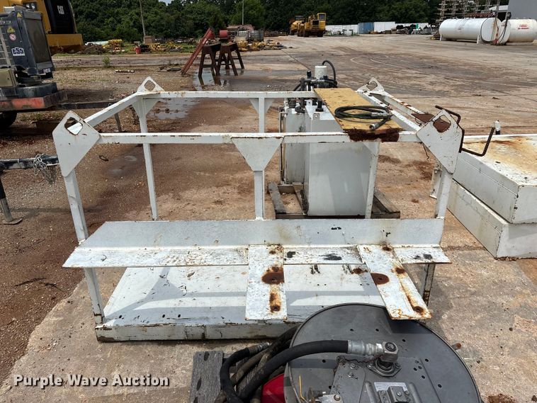 image for item EO4361 Lube skid