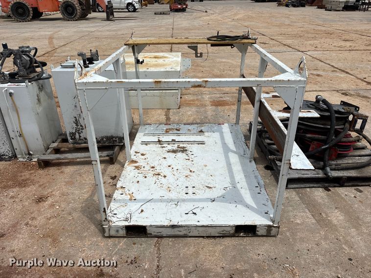image for item EO4361 Lube skid