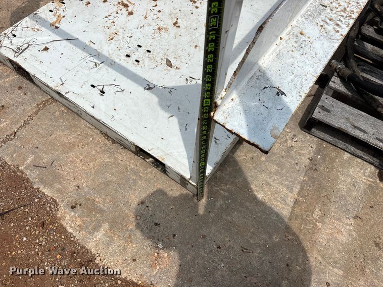 image for item EO4361 Lube skid