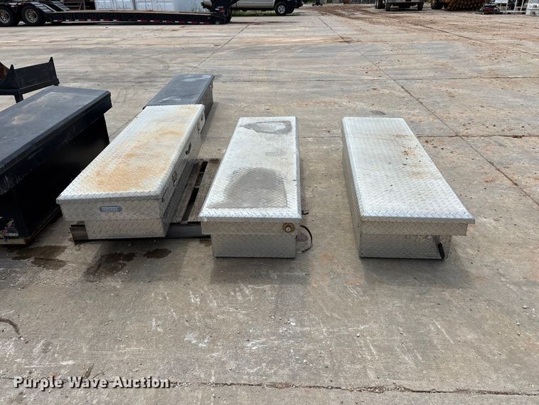 image for item EO4362 Truck parts