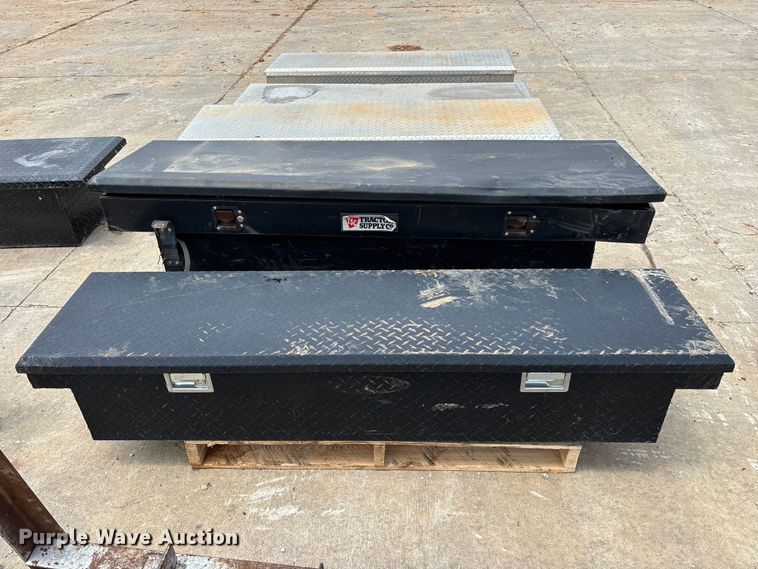 image for item EO4362 Truck parts