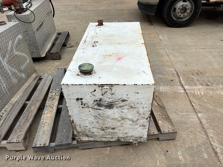 image for item EO4362 Truck parts