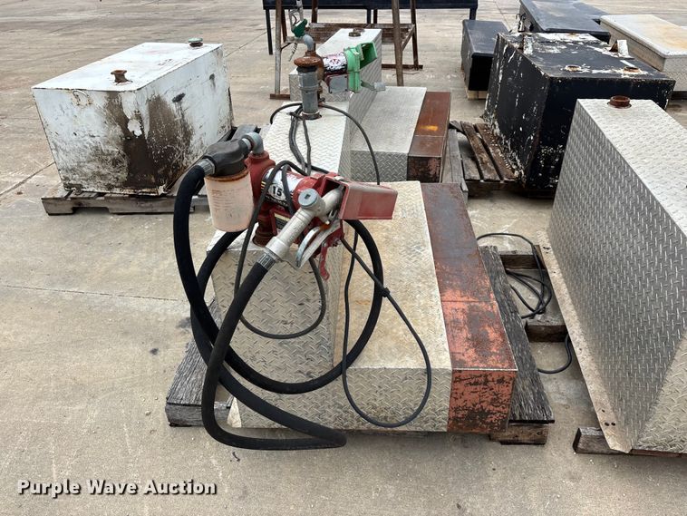 image for item EO4362 Truck parts
