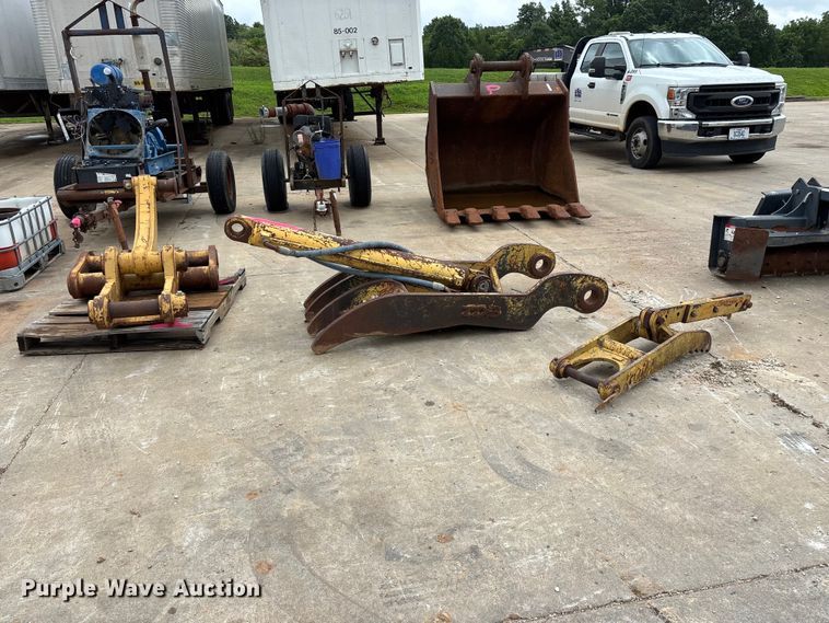 image for item EO4364 (3) excavator thumbs