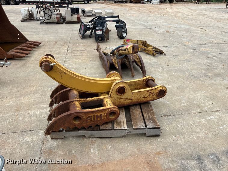 image for item EO4364 (3) excavator thumbs