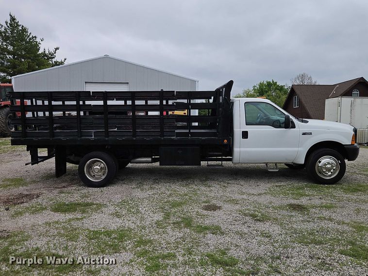 image for item EO7287 2000 Ford F450 Super Duty flatbed truck