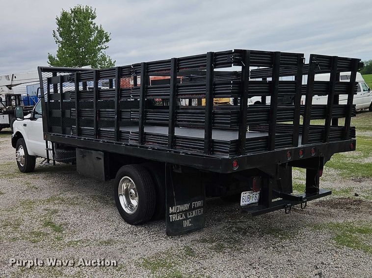 image for item EO7287 2000 Ford F450 Super Duty flatbed truck