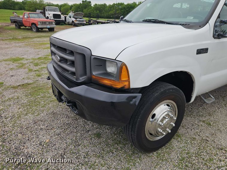image for item EO7287 2000 Ford F450 Super Duty flatbed truck