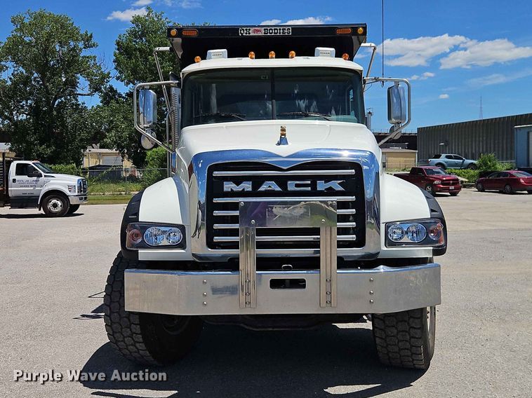 image for item EO8503 2019 Mack Granite dump truck
