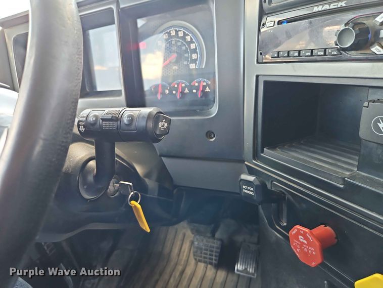 image for item EO8503 2019 Mack Granite dump truck