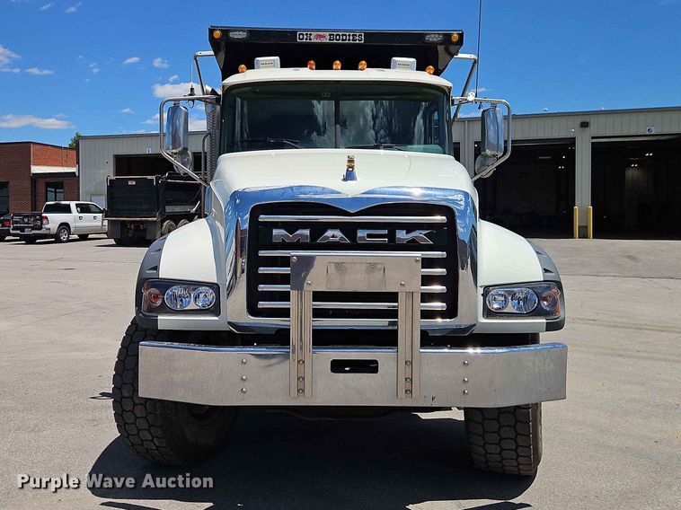 image for item EO8504 2019 Mack Granite dump truck