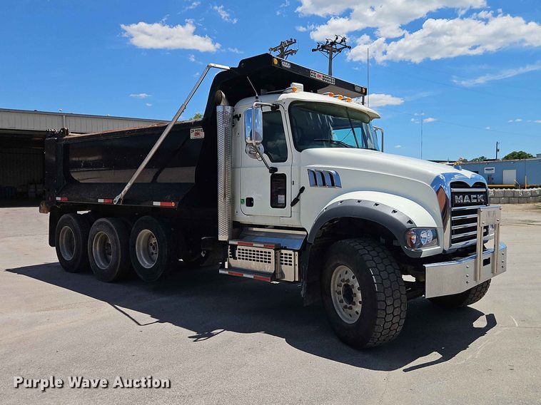 image for item EO8504 2019 Mack Granite dump truck