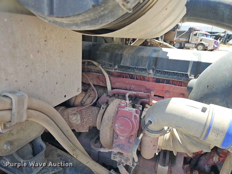 image for item EO8504 2019 Mack Granite dump truck