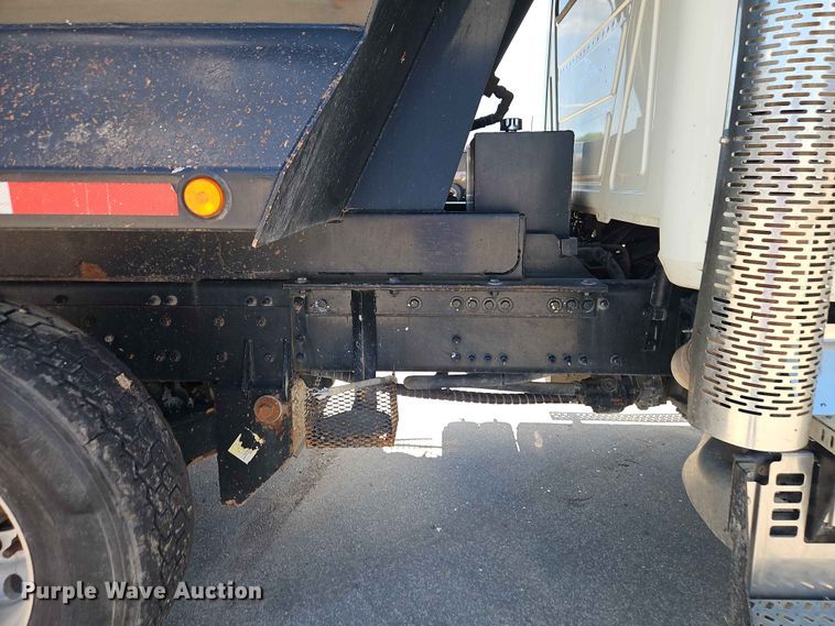 image for item EO8504 2019 Mack Granite dump truck