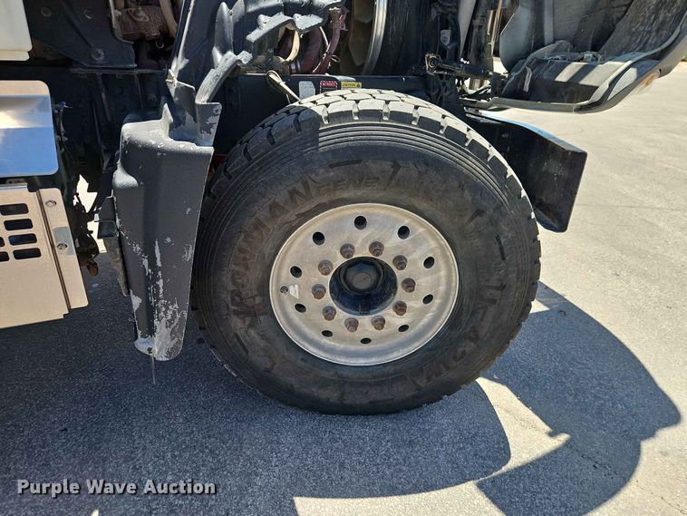 image for item EO8504 2019 Mack Granite dump truck