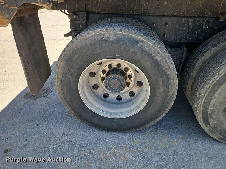 image for item EO8504 2019 Mack Granite dump truck