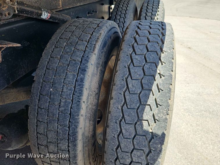 image for item EO8504 2019 Mack Granite dump truck